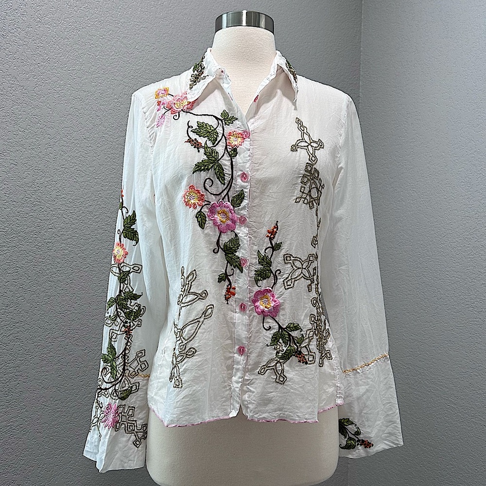 TRIBAL Long Sleeve Embroidered Blouse